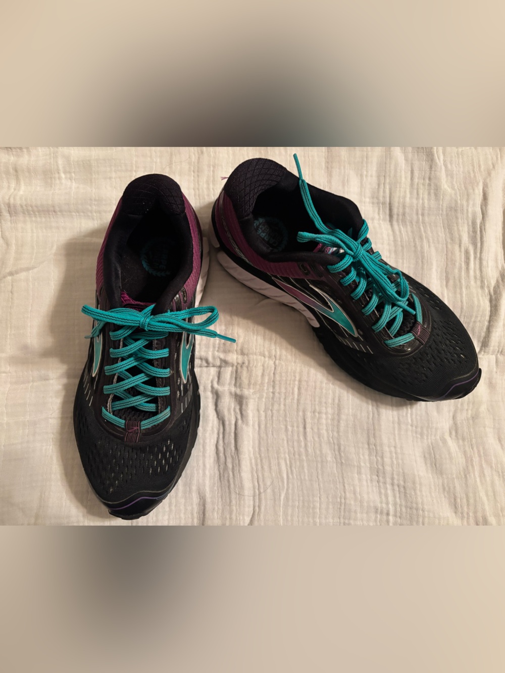 Brooks Women’s Shoes Size 9 - Picture 5 of 15